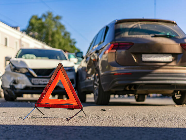 Verhalten nach einem Unfall im Ausland: Tipps für die richtige Vorgehensweise